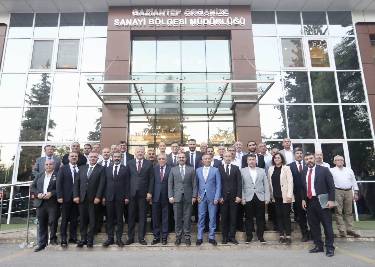 Sanayi ve Teknoloji Bakanı Kacır Gaziantep’te esnaf ve sanayicilerle buluştu