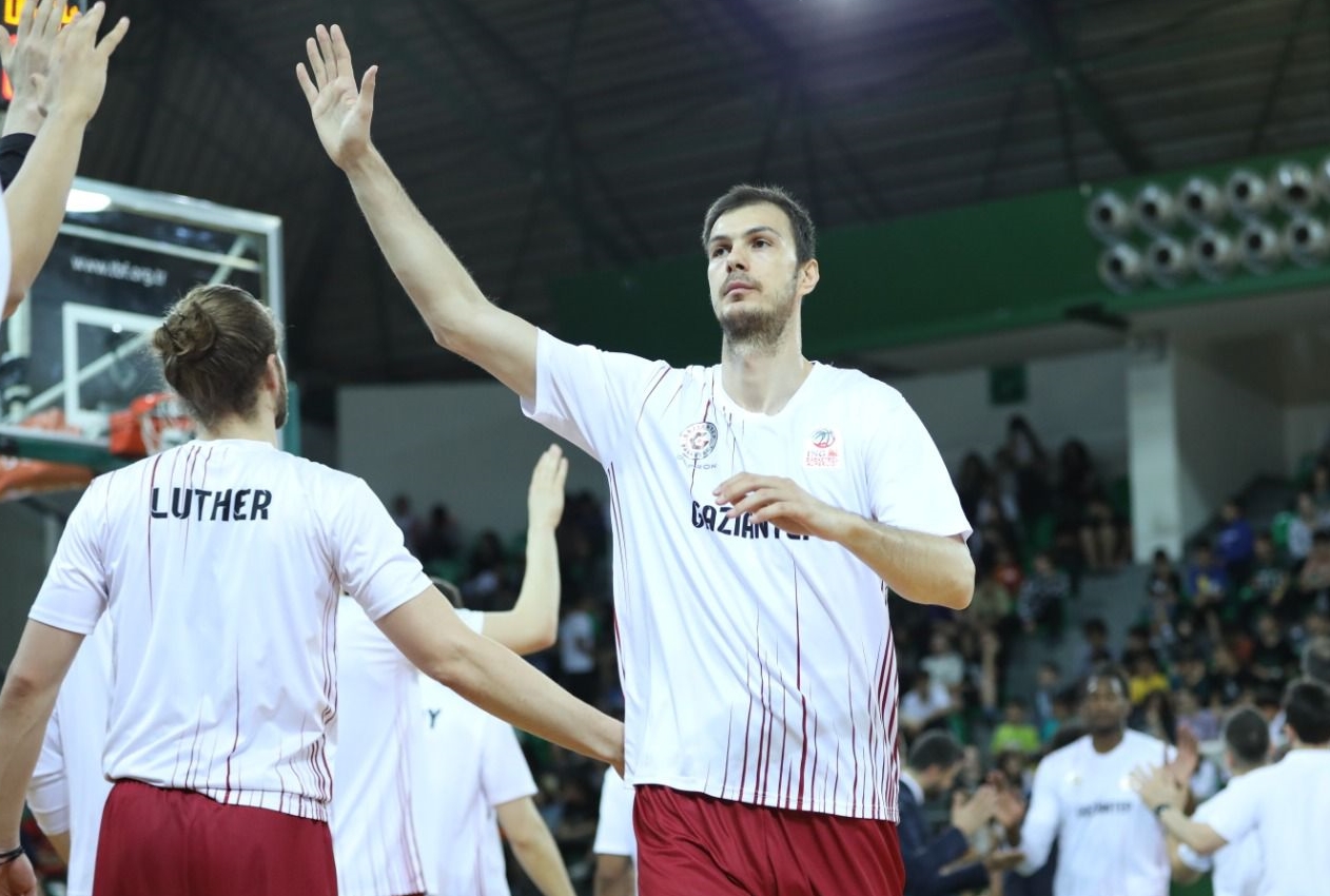Gaziantep Basketbol, Duşan Cantekin’i transfer etti
