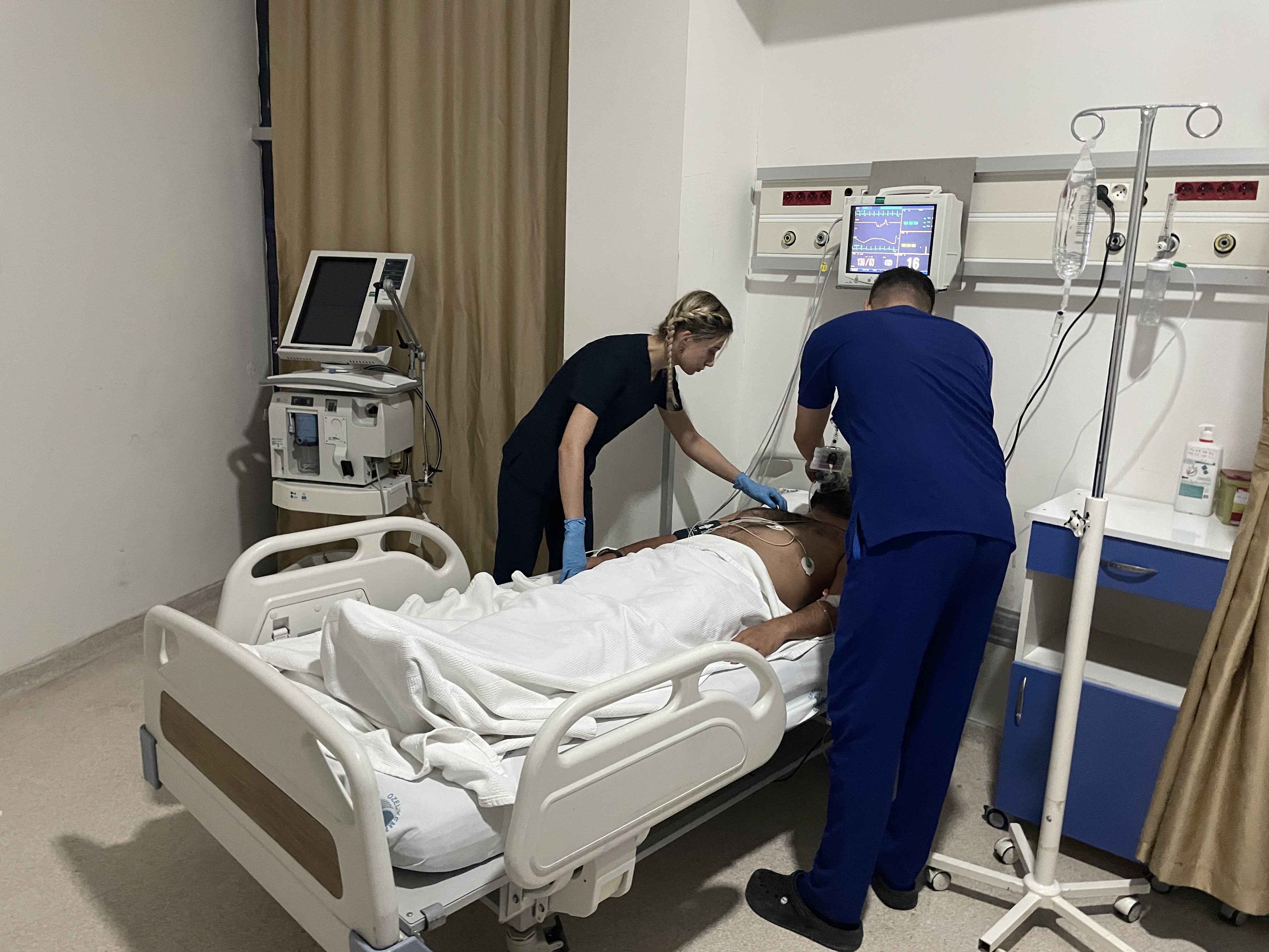 Gaziantep’te hasta yakınlarınca darbedilen doktor yoğun bakıma alındı