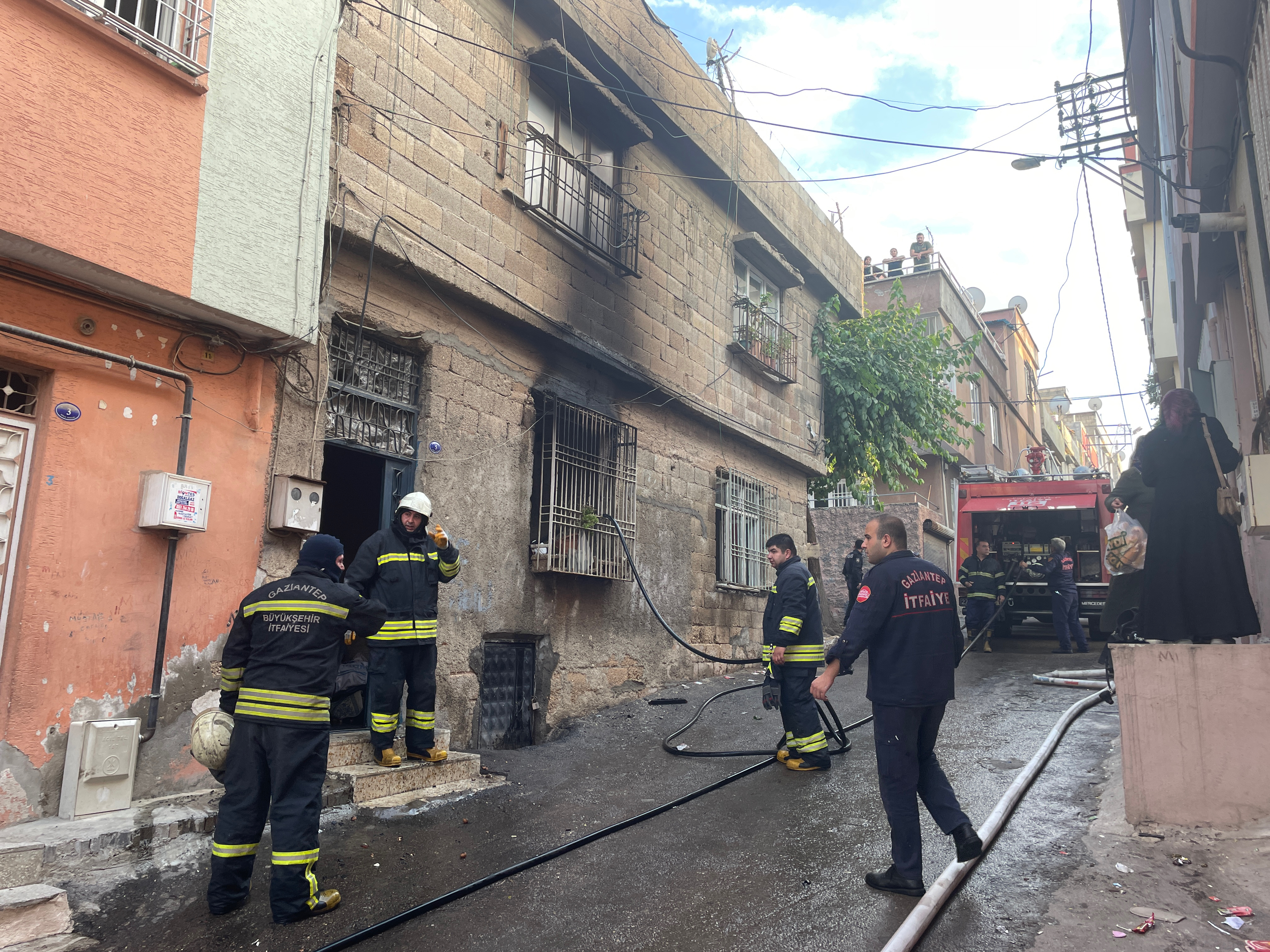 Gaziantep’te evini yakan kişi gözaltına alındı