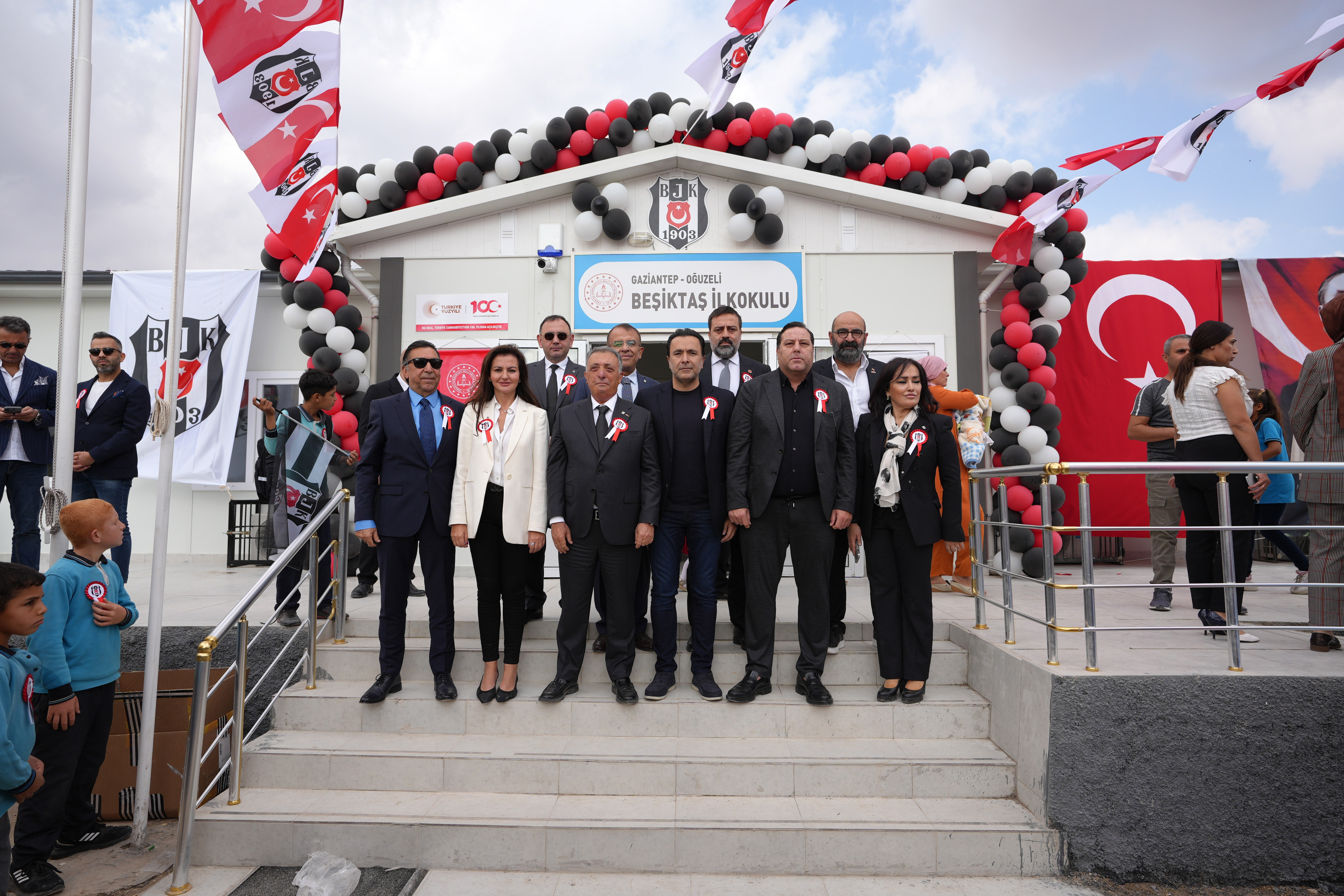 Beşiktaş Başkanı Çebi, Gaziantep’te Beşiktaş İlkokulunun açılışına katıldı