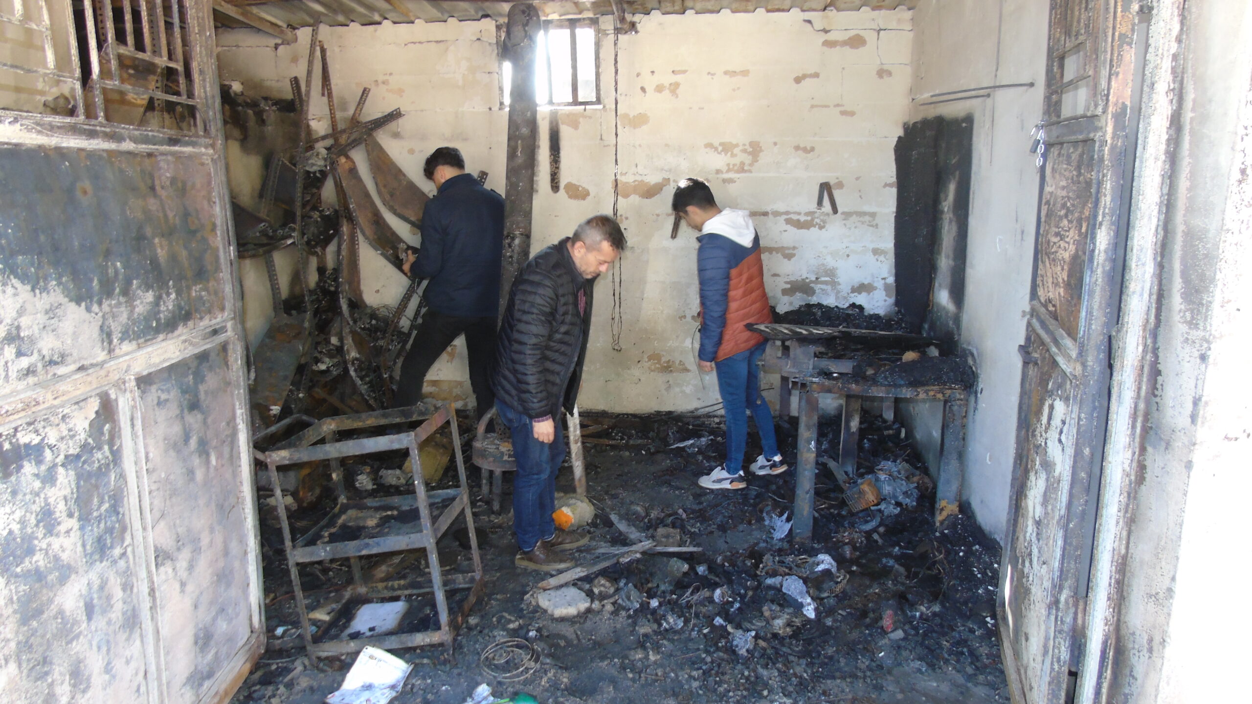 Gaziantep’te iş yerinde çıkan yangın söndürüldü