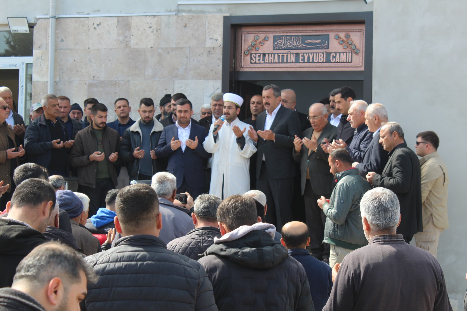 İslahiye’de belediye tarafından inşa edilen cami törenle ibadete açıldı