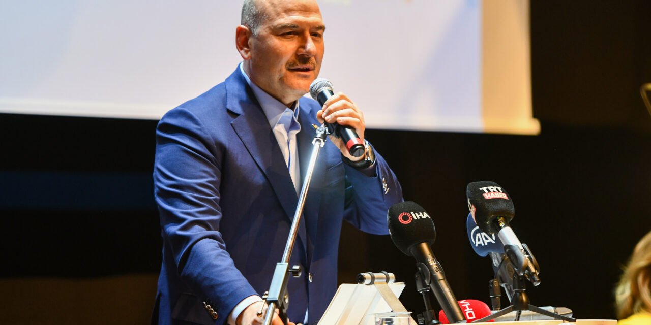 BAKAN SOYLU: DEVLETİN ELİNİ KOLUNU TERÖRE KARŞI BAĞLAMAK İSTİYORLAR