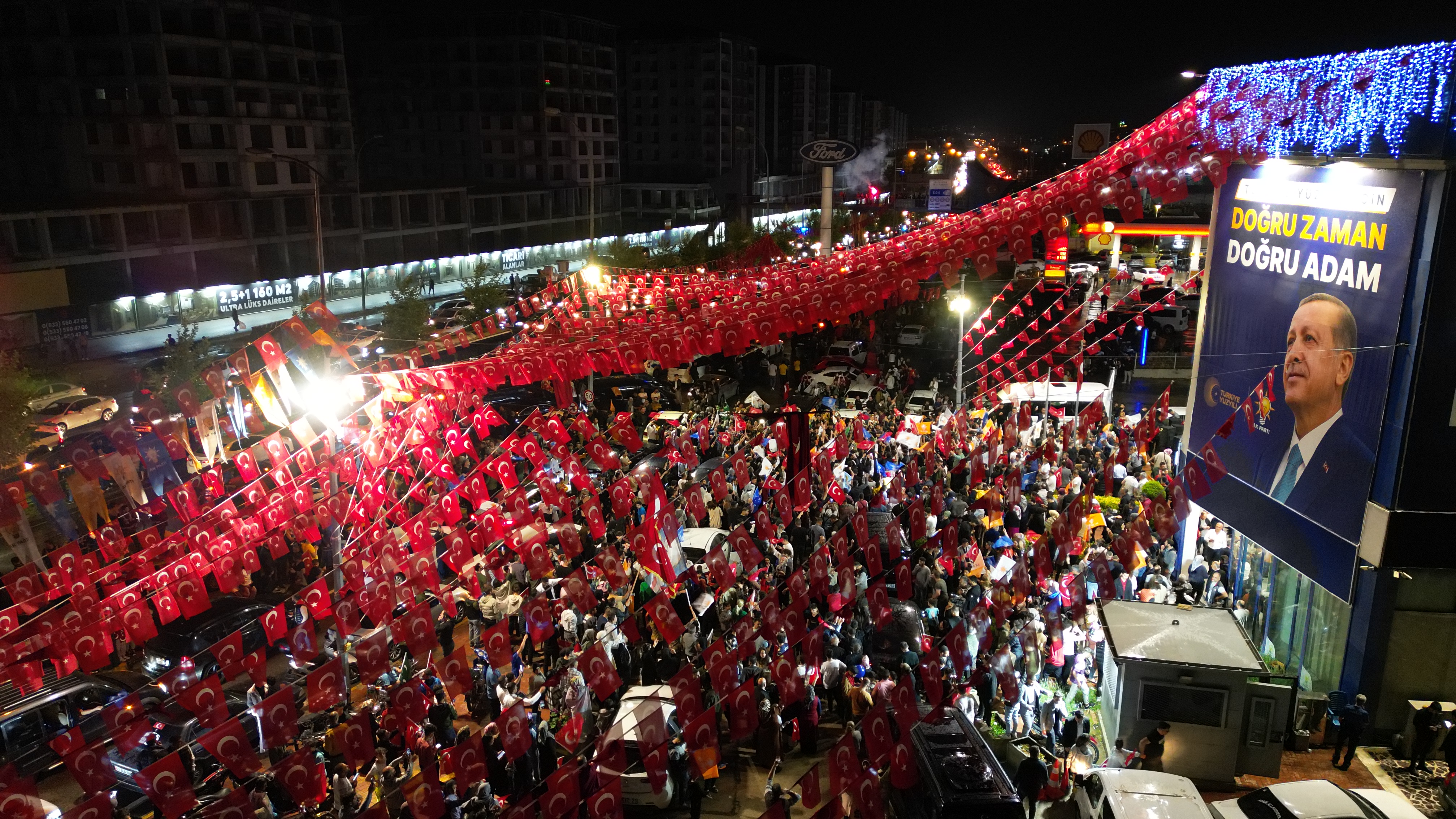 Cumhurbaşkanı Erdoğan’ın seçim başarısı kutlanıyor