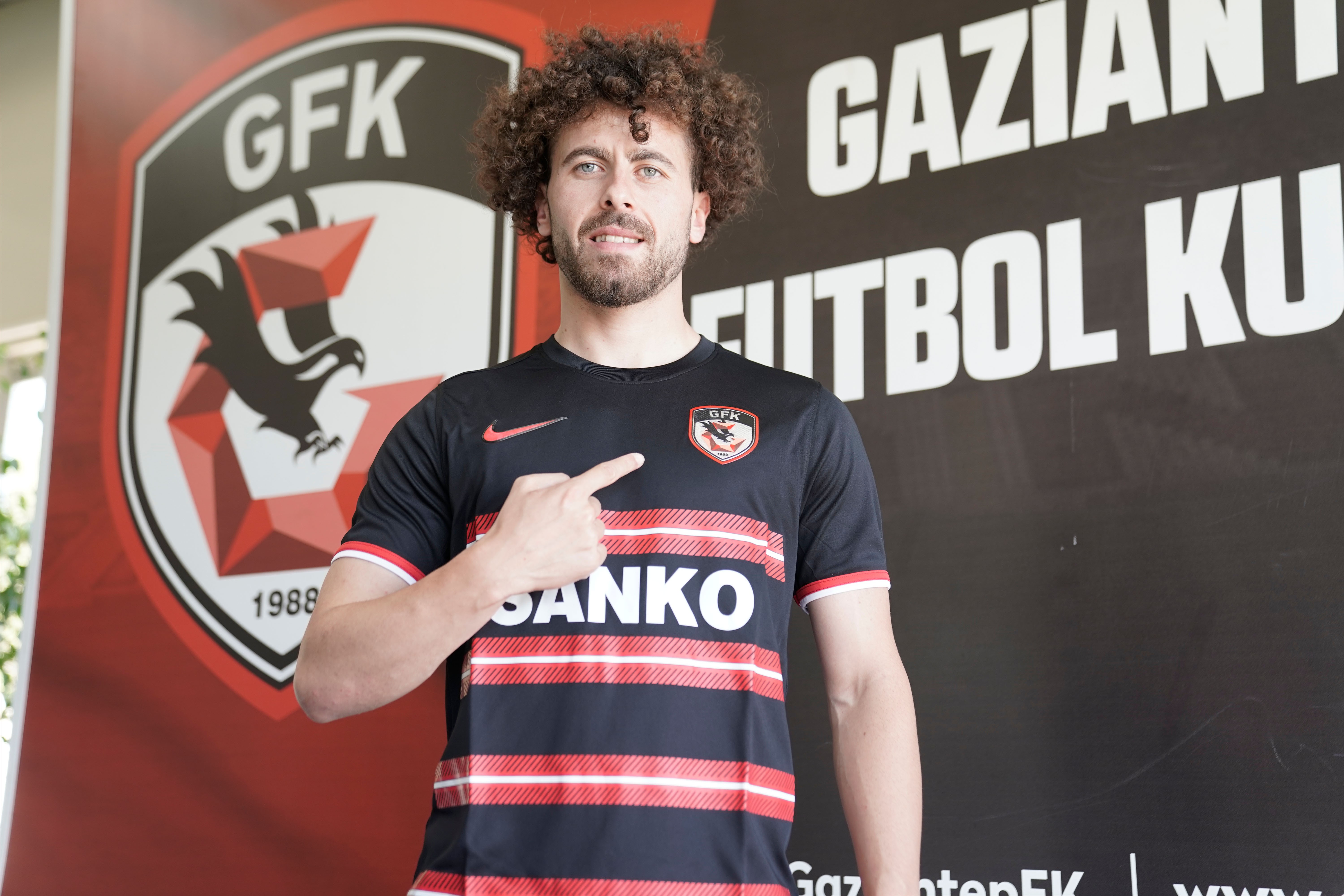 Gaziantep FK, Ogün Özçiçek’i transfer etti