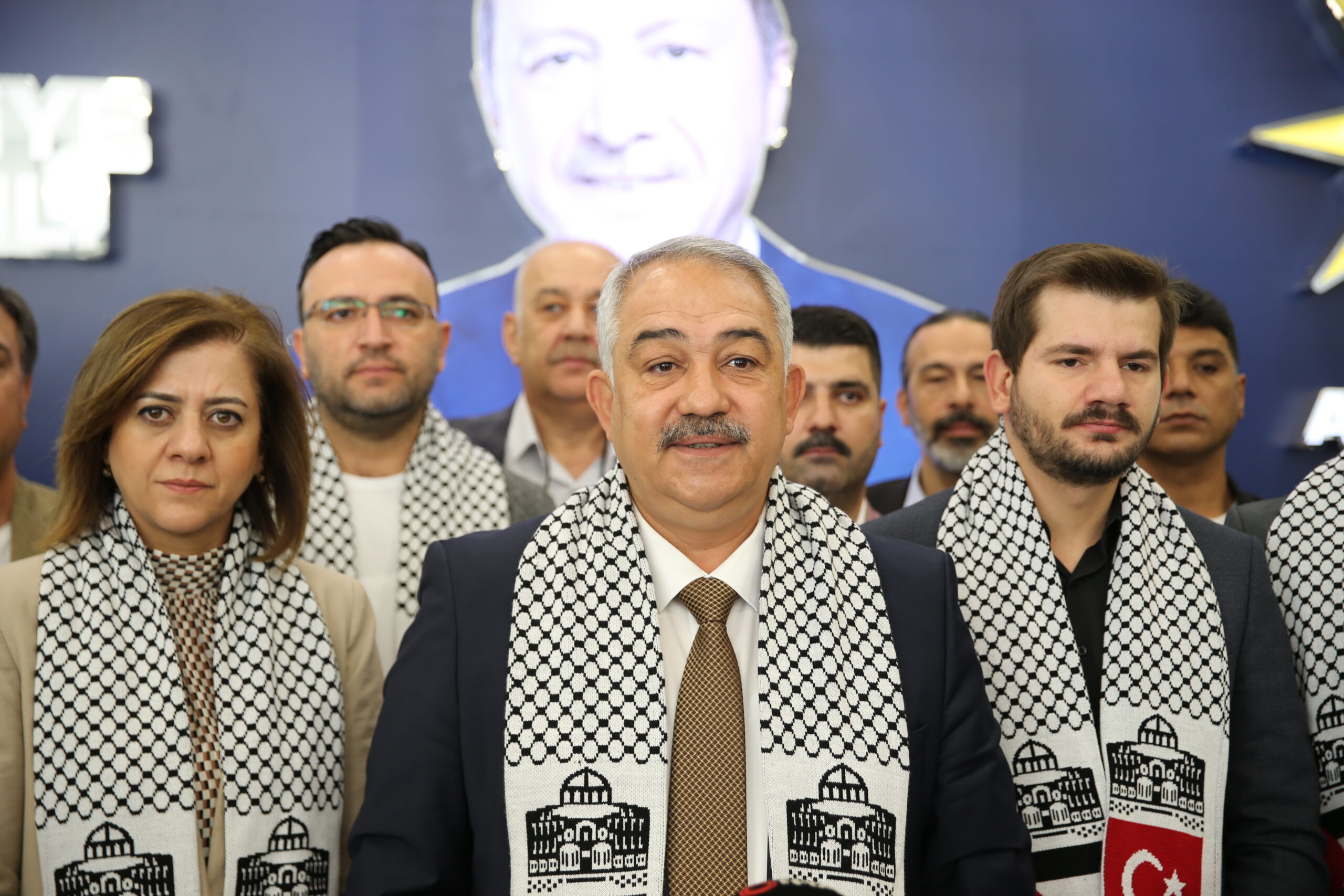 Gaziantep ve çevre illerdeki AK Parti il başkanlıklarından İsrail’in saldırılarına tepki