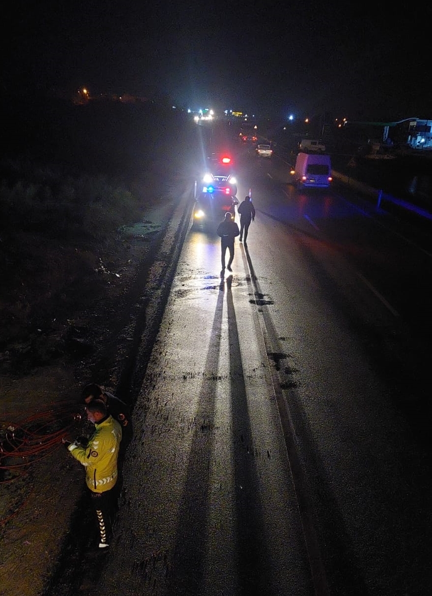 Gaziantep’te şarampole devrilen otomobilin sürücüsü yaralandı