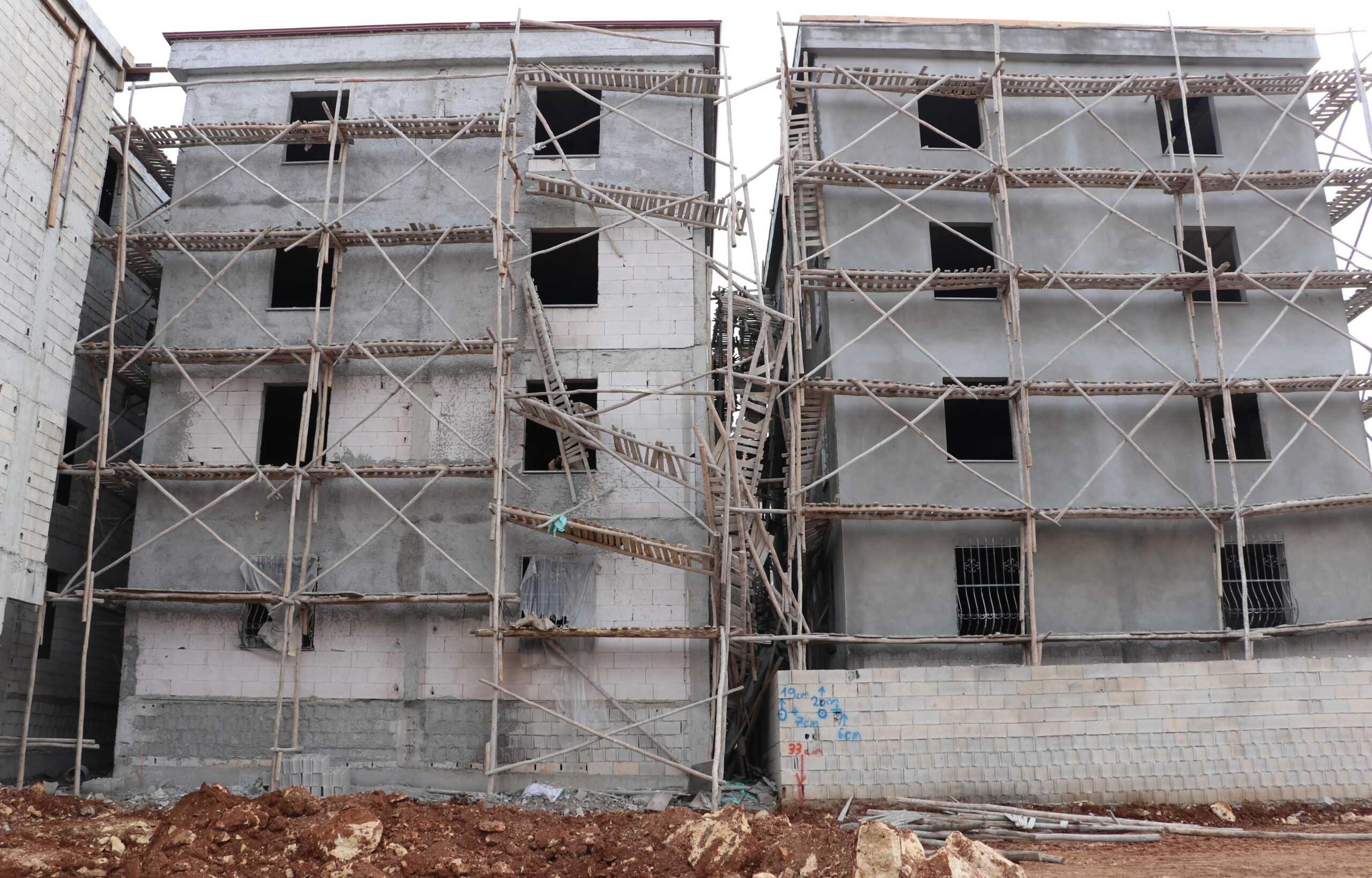 Gaziantep’te inşaat iskelesinin çökmesi sonucu 1 işçi öldü, 2 işçi yaralandı