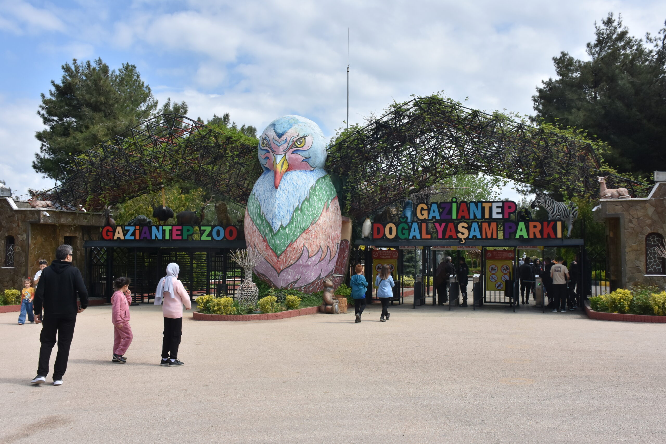 Gaziantep’teki hayvanat bahçesi bayram tatilinde 100 bin kişiyi ağırladı